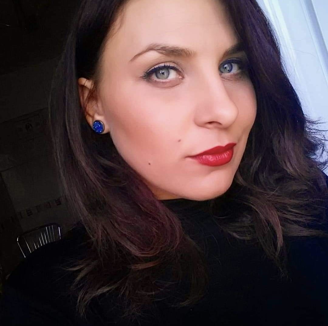 Alina Simona thumbnail thumbnail